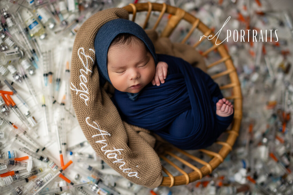 IVF Newborn with Chicago photographer