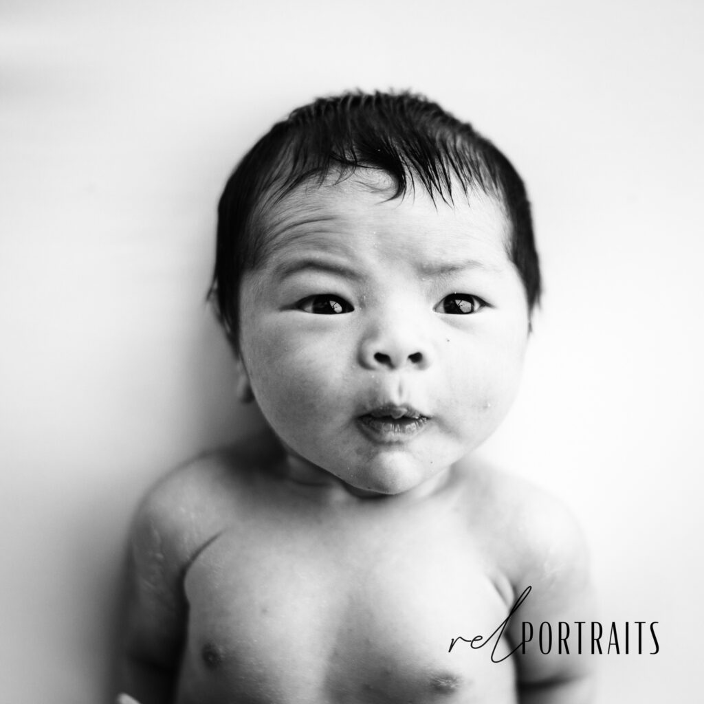 chicago photoshoot of funny baby